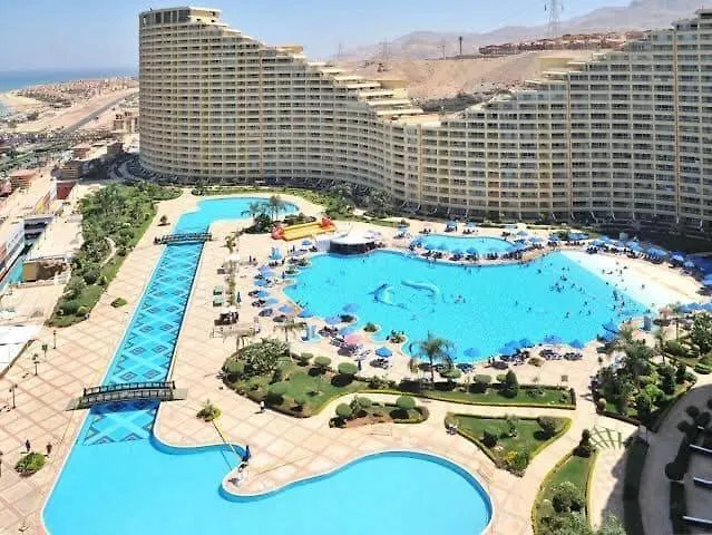 Porto Sokhna Pyramid Chalet Family Only 3 Apartahotel *